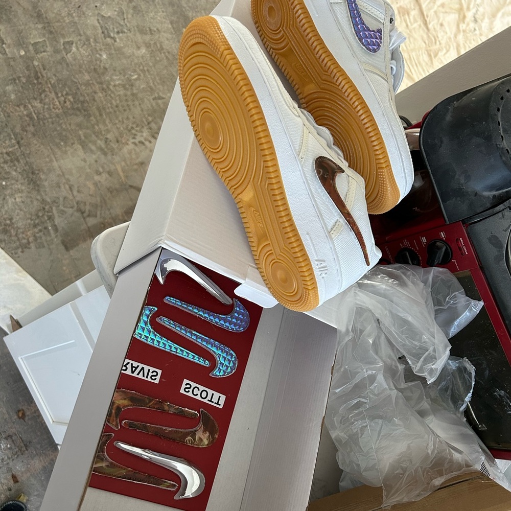 travis scott air force 1 size 8.5